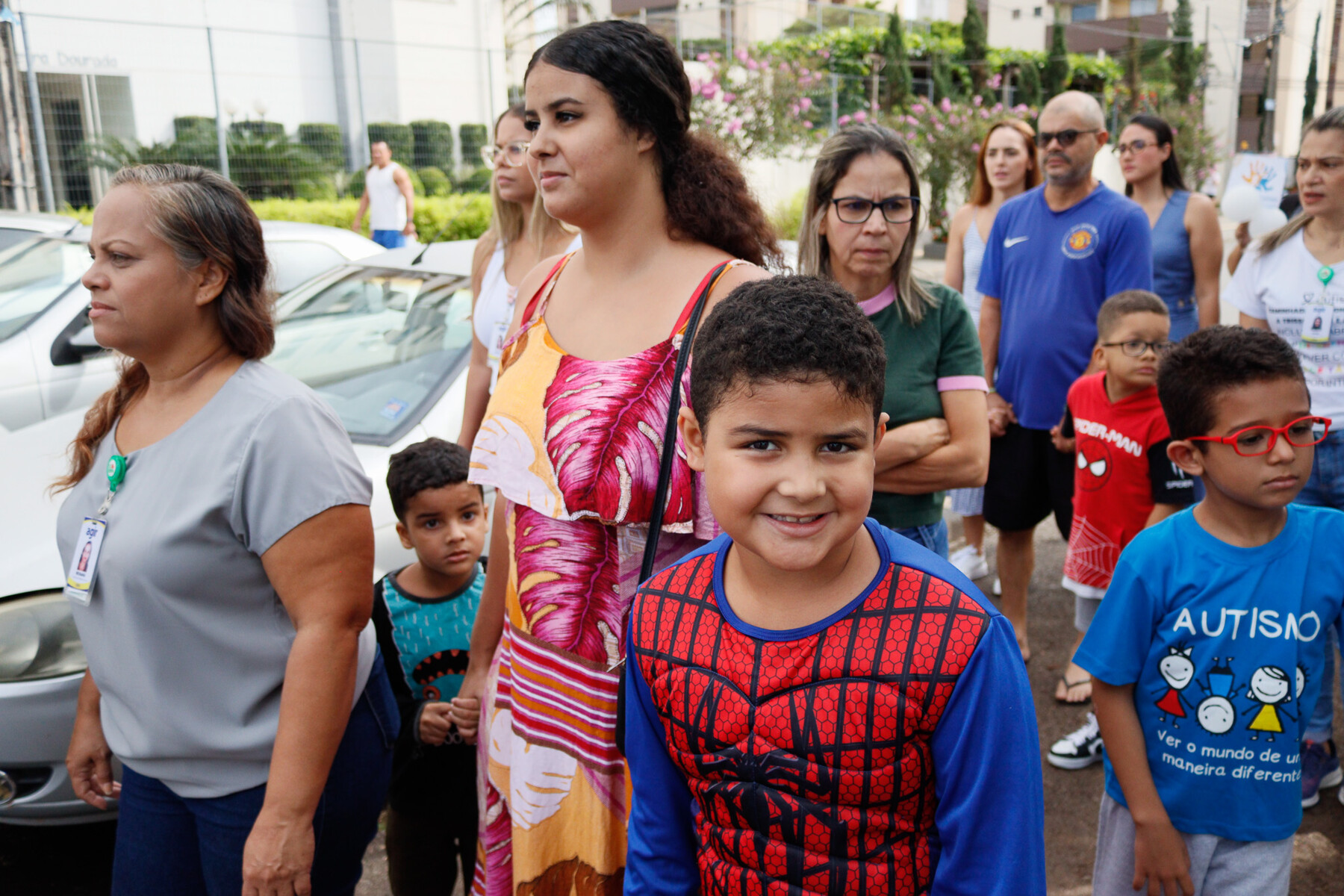 A caminhada reforça a importância de ampliar o olhar da sociedade para a inclusão e respeito às diferenças.jpg